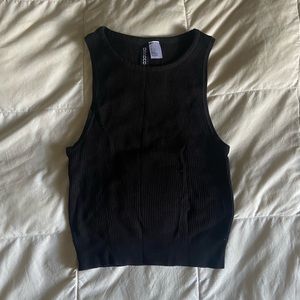 h&m black cropped vest
